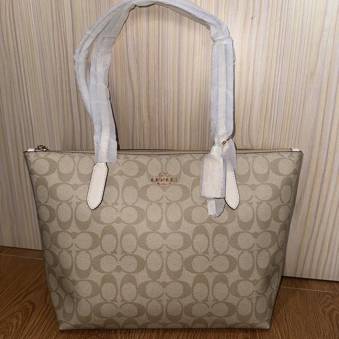 Coach Zip Tote Sign Chalk