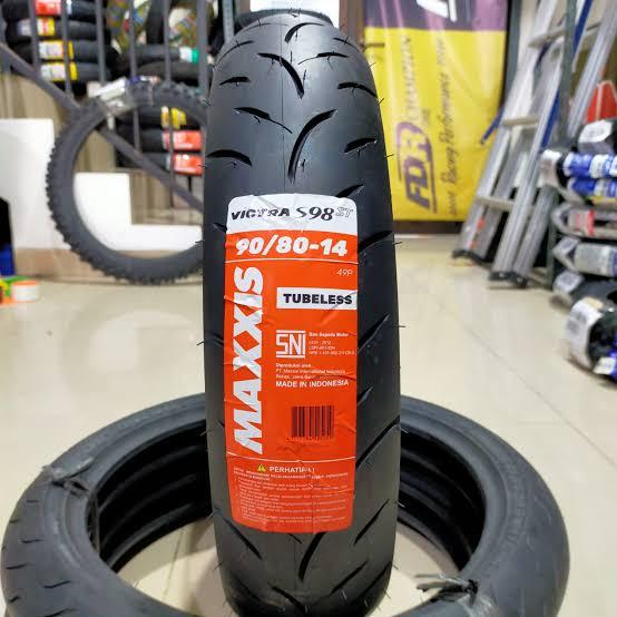 Maxxis Victra 90/80-14 + 110/80-14