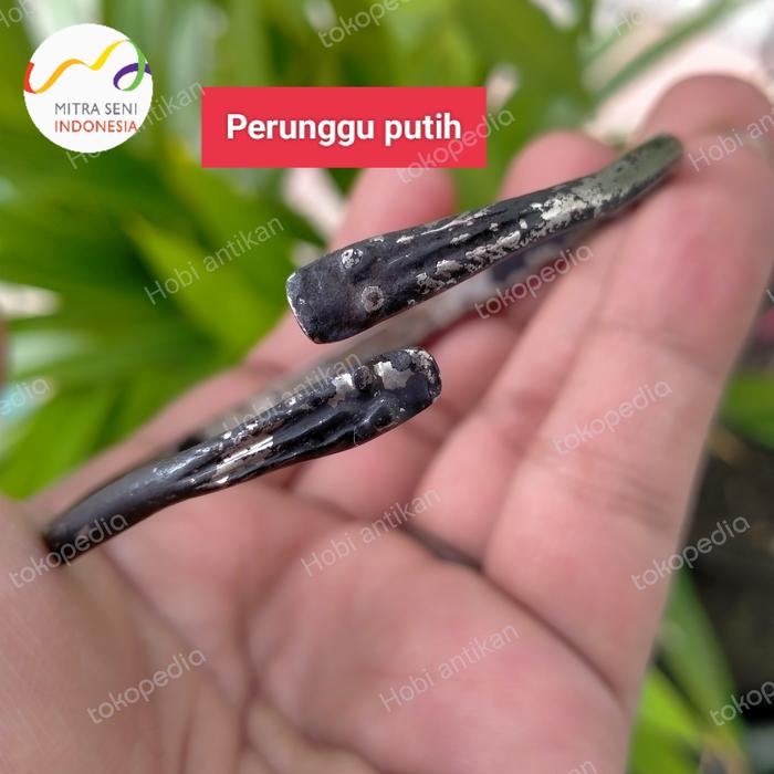 Mitra Seni Indonesia Gelang Kuno Antik LANGKA Temuan Sungai 04 Perunggu Putih Sepuh Motif Ulan-Ulan 