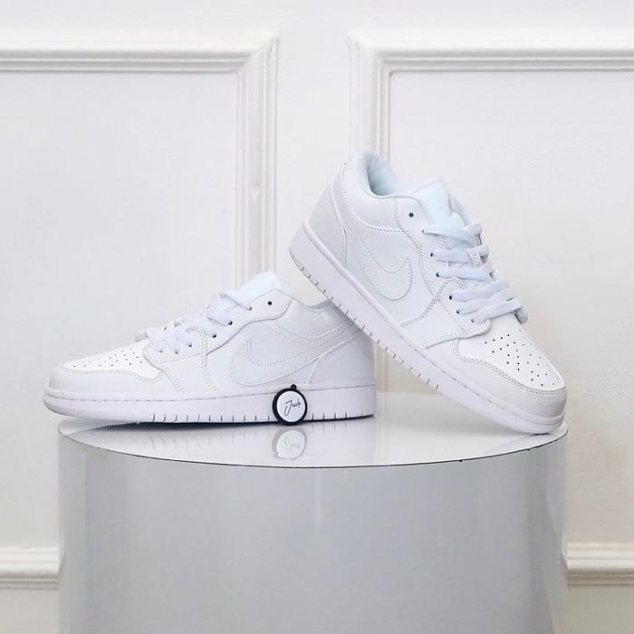 Sepatu AJ 1 Low Full White | Sneakers Wanita Pria Fullwhite Full Putih
