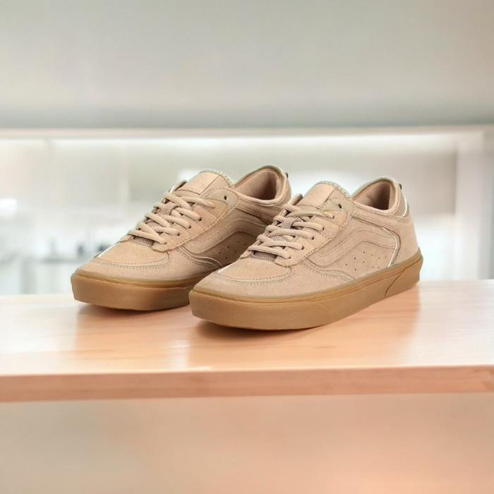 Sepatu Vans Rowley Skateboarding Suede Tan Gum Original 100%