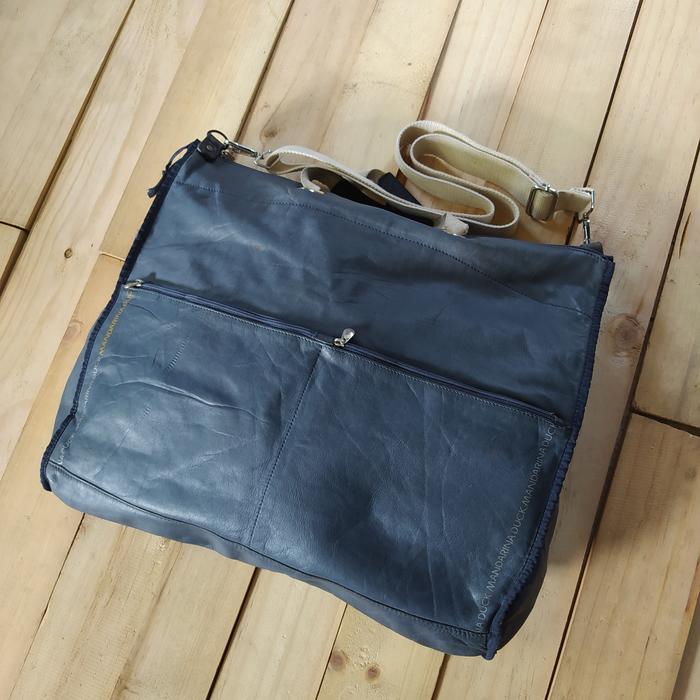 Tas selempang sling bag kulit mandarina duck kulit asli tas slempang tas sling bag import