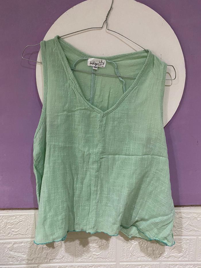 tosca sleeveless preloved