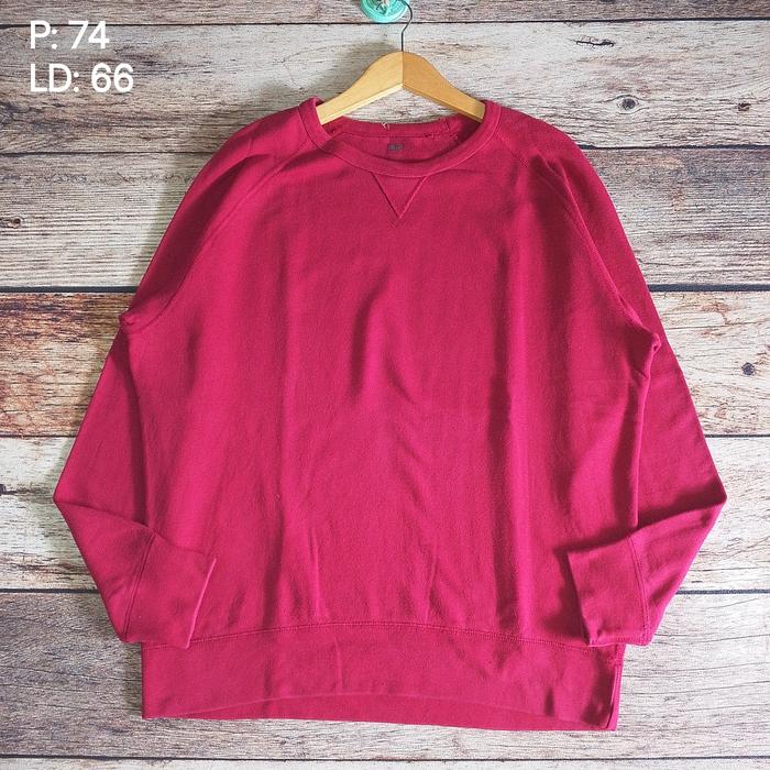 Uniqlo Crewneck Maroon