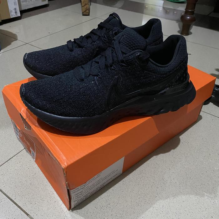 NIKE REACT INFINITY RUN FK FLYKNIT 3 TRIPLE BLACK BNIB ORIGINAL
