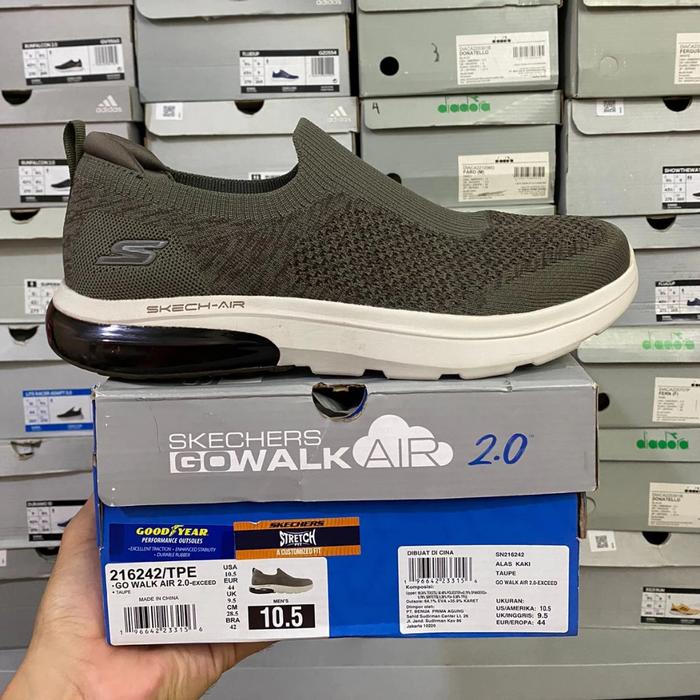 Sepatu Pria Sepatu Slip On Pria Skechers Go Walk Air 2.0 Exceed Ori