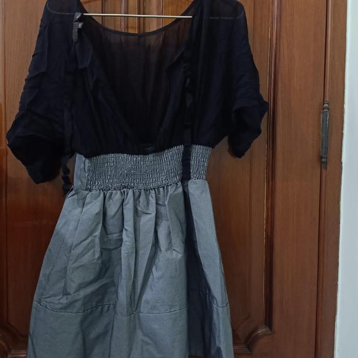 PRELOVED DRESS SIZE 40