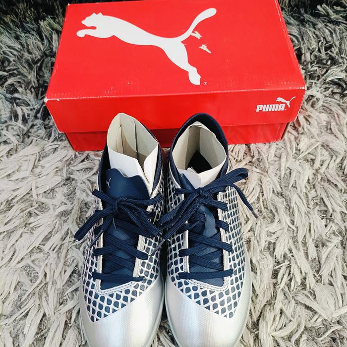 sepatu puma future 2.4 IT puma silver peacoat original