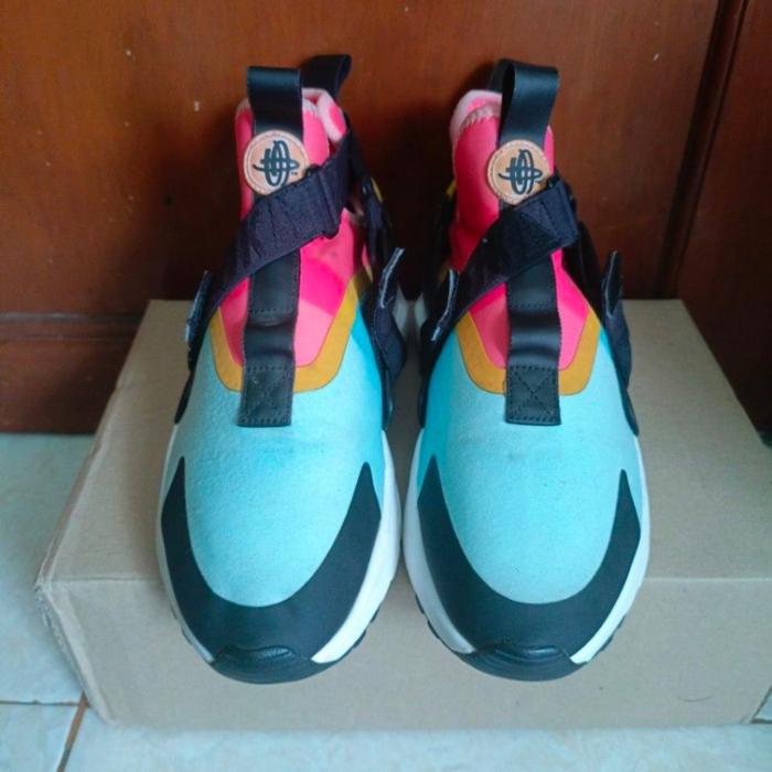 Nike huarache city Size 40 (harga nett)