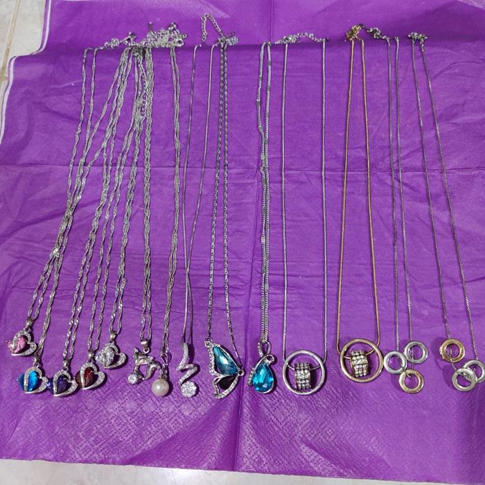 Kalung Assorted Pendants & chain 18KGP