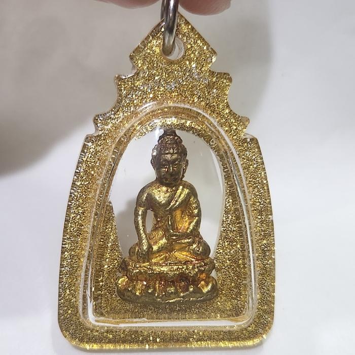 amulet Buddha kring