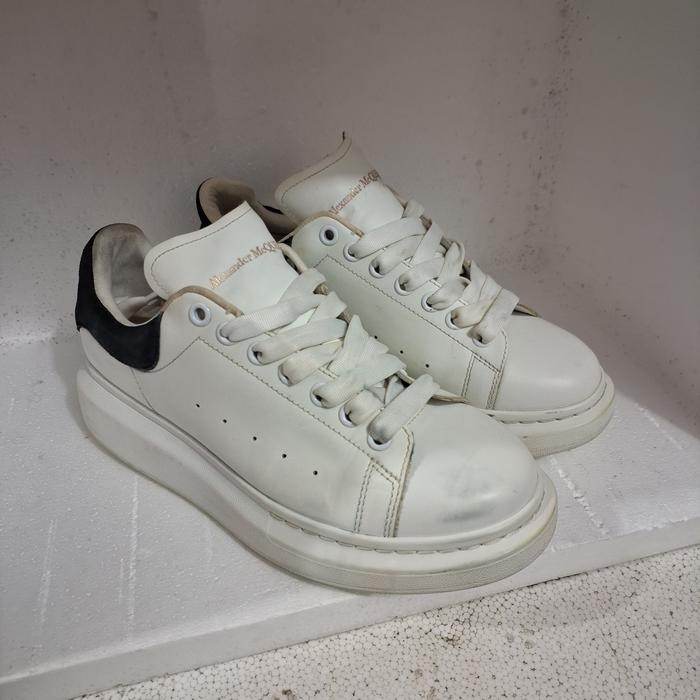 sepatu made in italy second