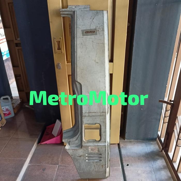 ORI ASLI Pilar pillar rear outer out luar kanan mitsubishi L300