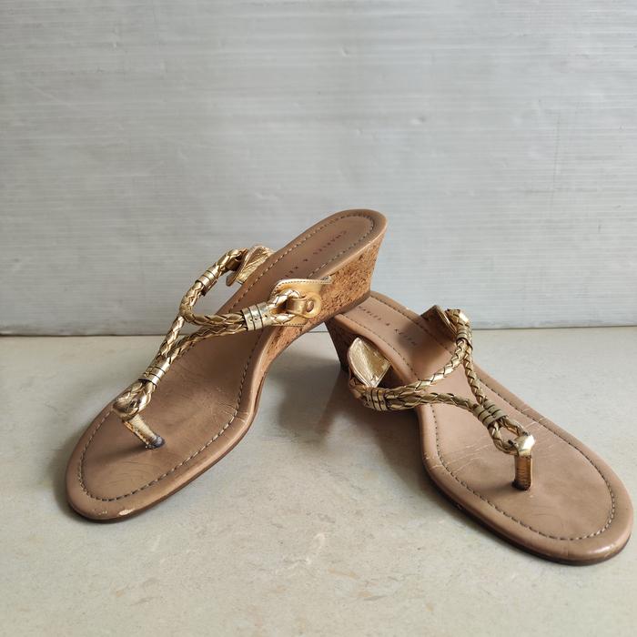 Charles & Keith Gold espadrille heels thong sandals sepatu emas cewek wanita model jepit preloved mu