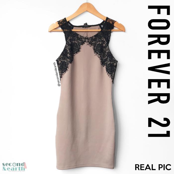 Forever21 Bodycon Dress (XXS-S) Spandex Scuba Tebal Terusan Tanpa Lengan Fitted Tebal Brokat Abu Hit