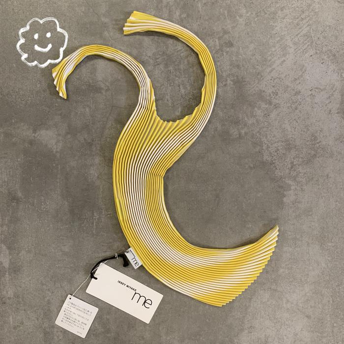【 me ISSEY MIYAKE 】 SWING PLEATS BAG ( yellow )