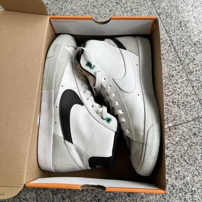 Nike Blazer Mid 77 PRM - Second like new