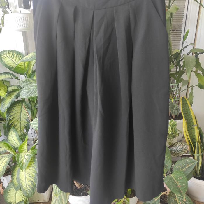 Preloved Celana Kulot The Executive