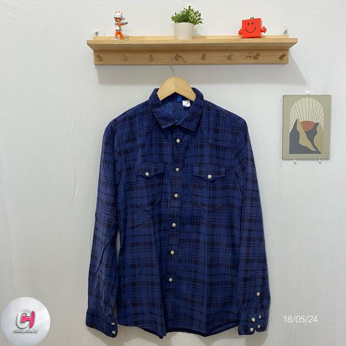 Kemeja panjang pria Divided H&M original kondisi bagus size XS