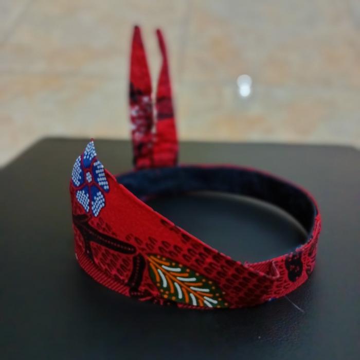 udeng cak madura hiasan kepala pria aksesoris tradisional surabaya jawa timur