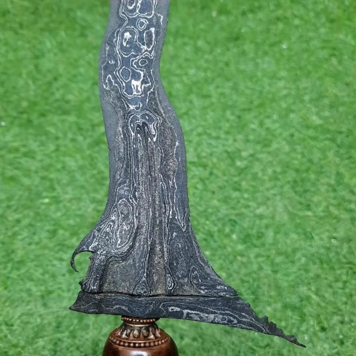 Keris Kyai Sengkelat Pamor Tirto Tejo Tangguh HB V srimanganti Gagah