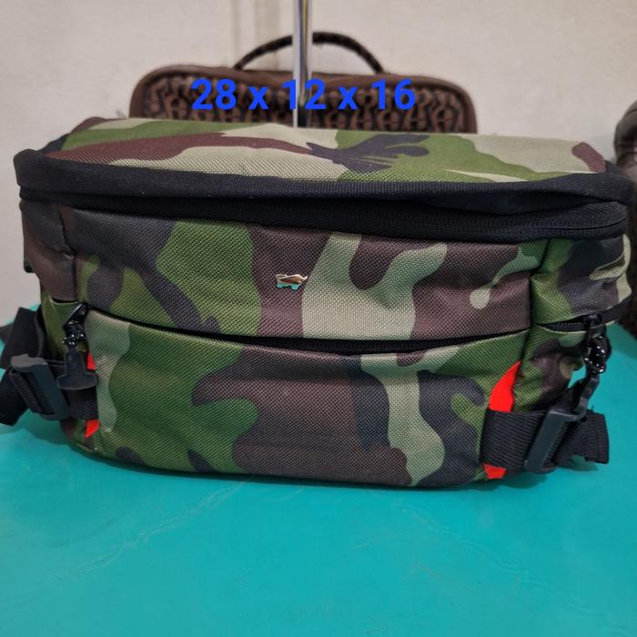 Tas pinggang braun Buffel uk 28 x 12 x 16 Limited edition Pemakaian pribadi Barang terawat