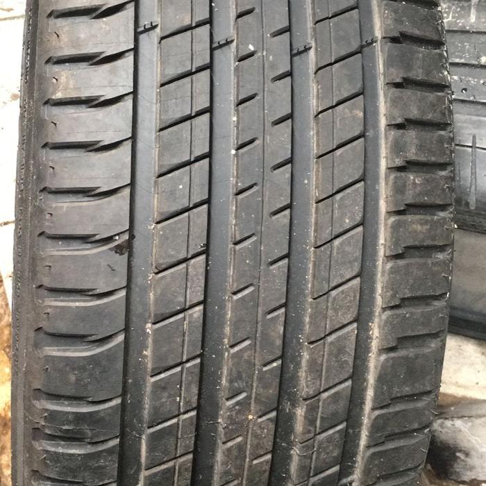 Ban Bridgestone 245 50 r19