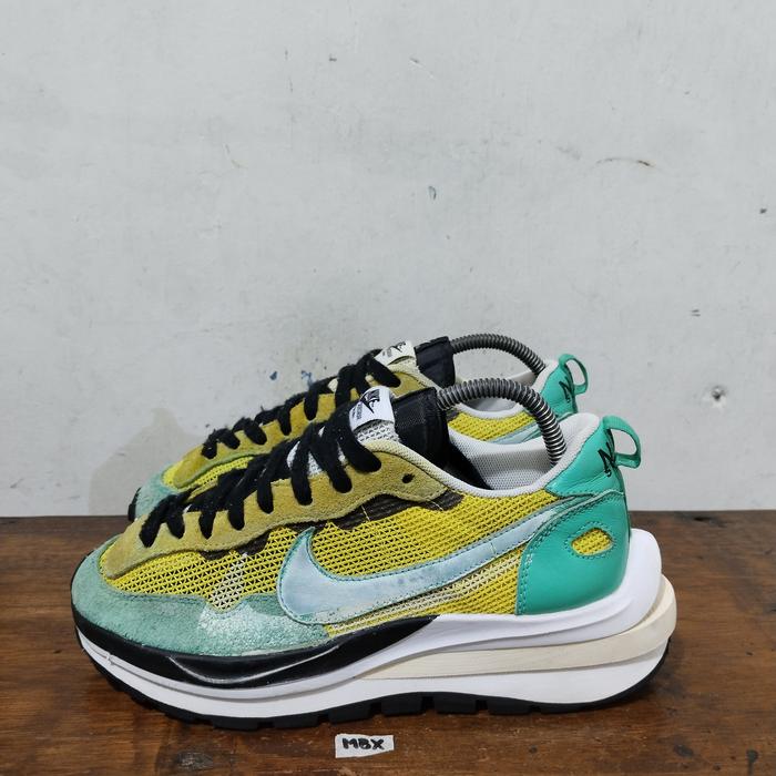 sepatu second ori nike sacai vaporwaffle size 40