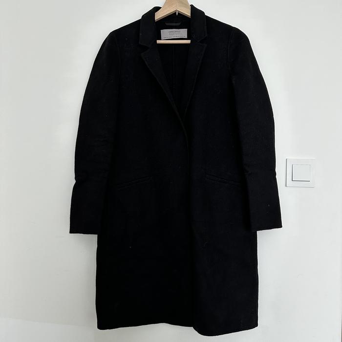 Preloved Coat Wanita ZARA Hitam Polos
