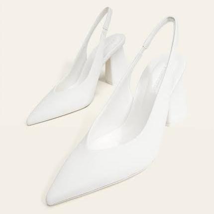 Stradivarius with high heels