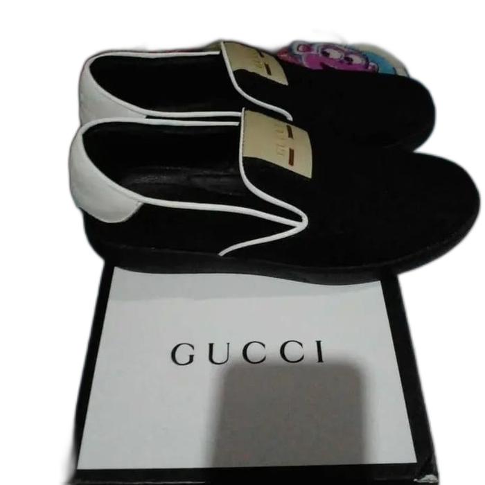 sepatu gucci original