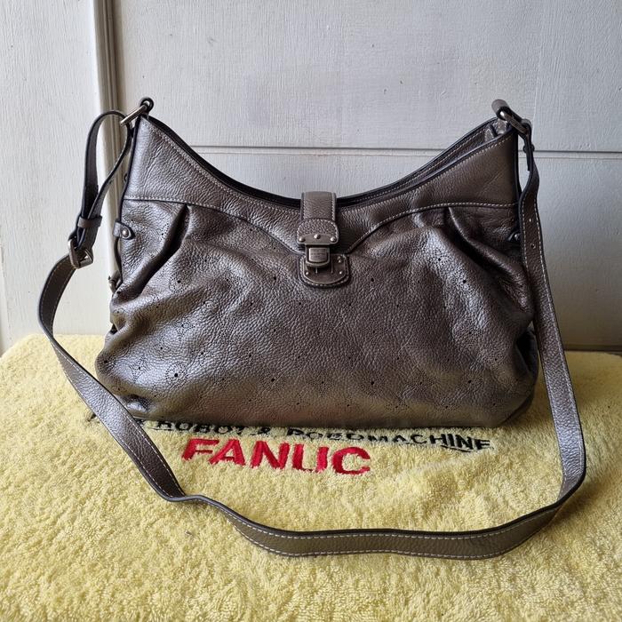 TAS SLING SHOULDER LOUIS V PARIS WANITA KULIT ASLI SECOND BRANDED IMPORT / TAS PESTA WANITA KULIT AS