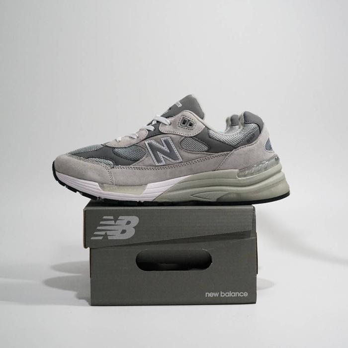 Sepatu NB New Balance 992 Grey Glow In The Dark