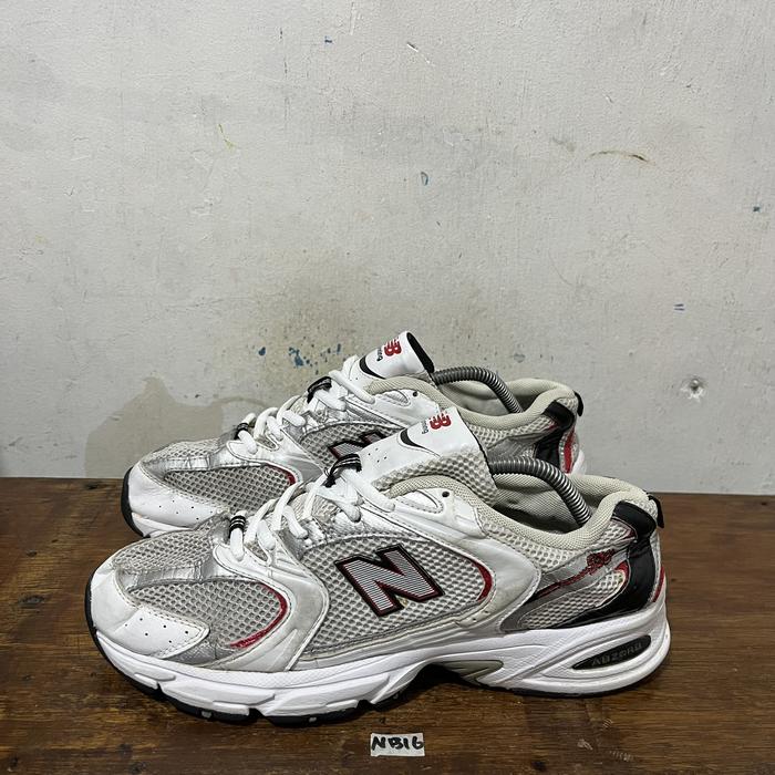 Sepatu second ori new balance 530 silver red size 43