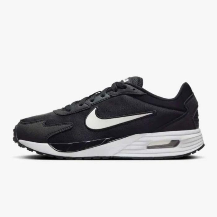 Nike Air Max Solo. Sepatu Casual Hitam Sekolah Kuliah Kerja Black Air Max Size 45 46 Original Nike.