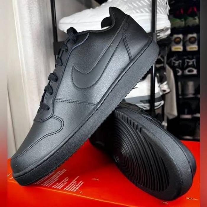 Nike Ebernon Low. Sepatu Hitam Black Sekolah Kuliah Kerja Ukuran Size Besar Wide Original Nike.