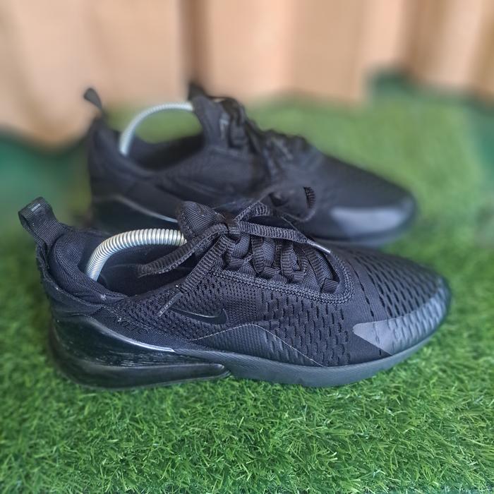 sepatu nike air 27c
