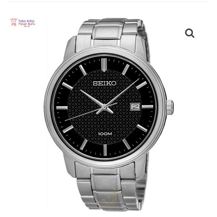 Jam tangan pria Seiko Quartz SUR195P1