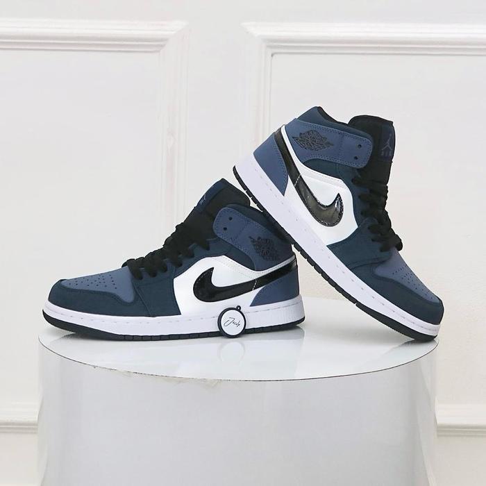 Sneakers AJ 1 Mid Obsidian Sanded Purple | Sepatu Wanita