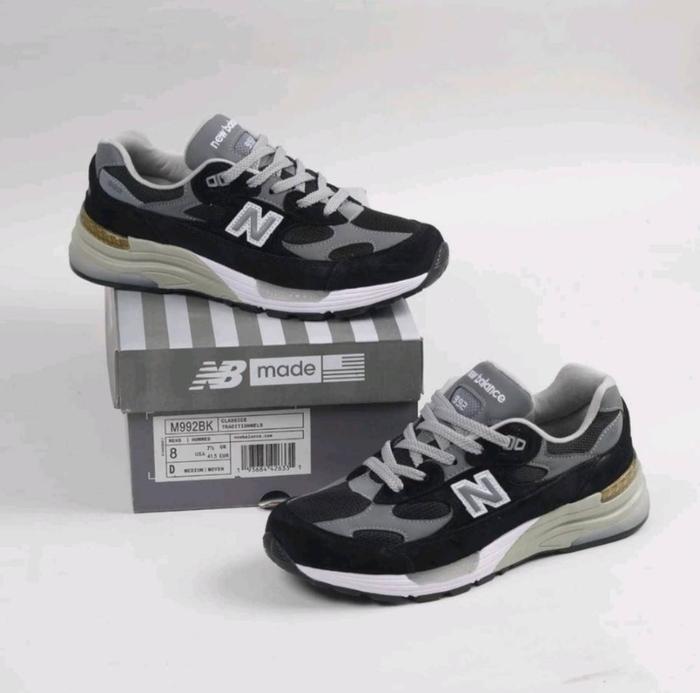 Sepatu NB New Balance 992 Black Grey