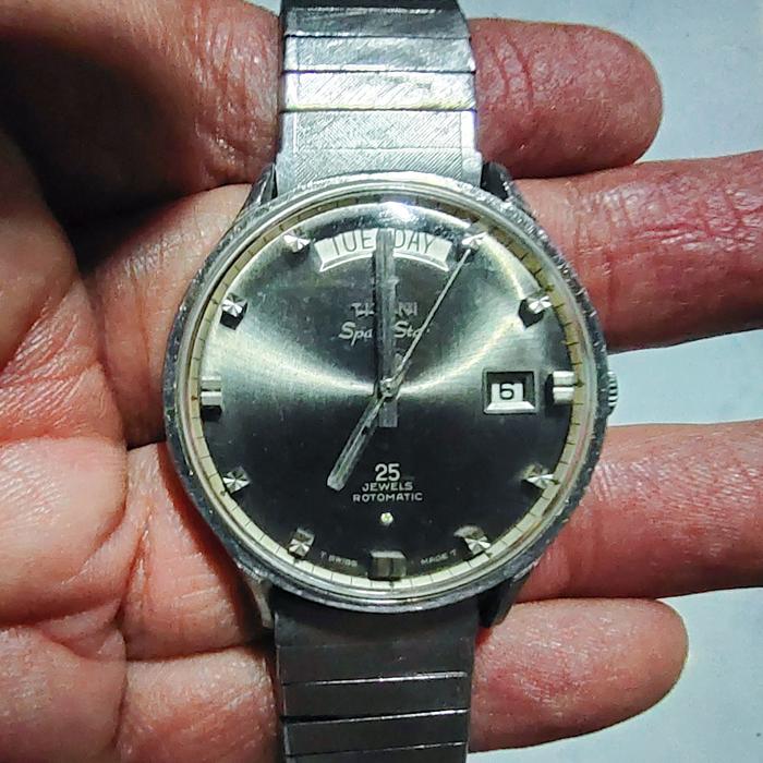 Jam Titoni Space Star 25 jewels model president