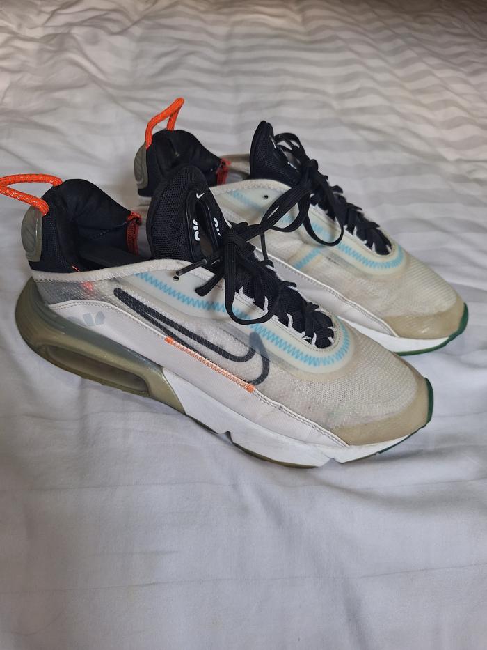 Nike Airmax 2090 Pure Platinum / size 44