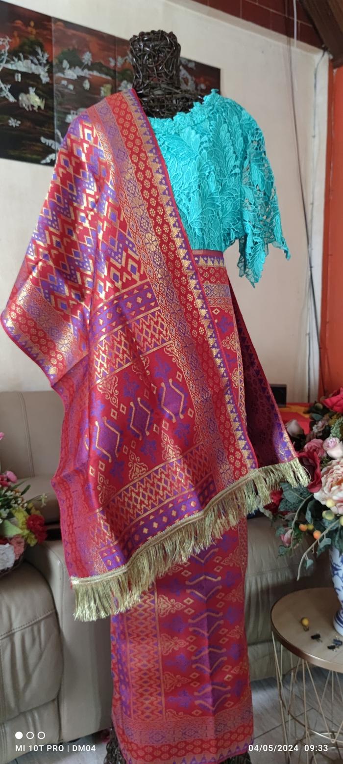 HARGA TURUN NYUNGSEP - Songket Palembang ATBM Set Motif KETUPAT BIRU KOMBINASI , Warna DASAR MERAH C