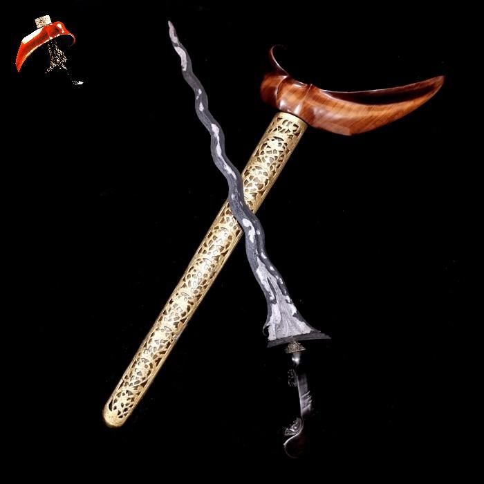 Keris Parung Sari Pamor Wos Wutah Ceprit Tangguh Majapahit Akhir Sepuh