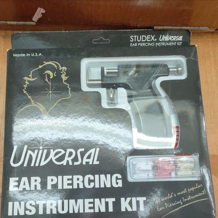 tembakan anting studex