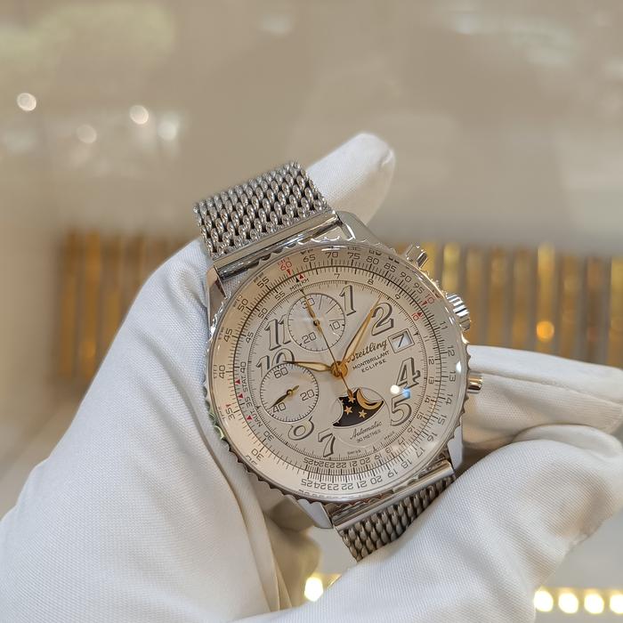 Breitling navitimer montbrillant eclipse moonphase