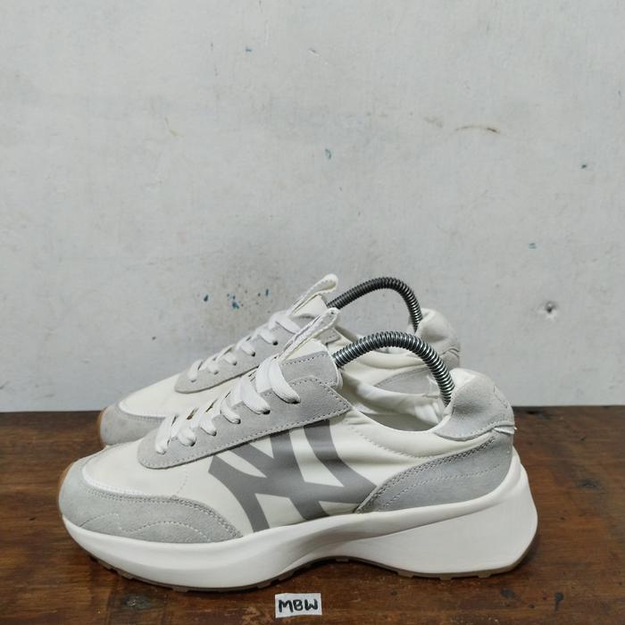 sepatu second branded MLB chunky jogger size 40.5