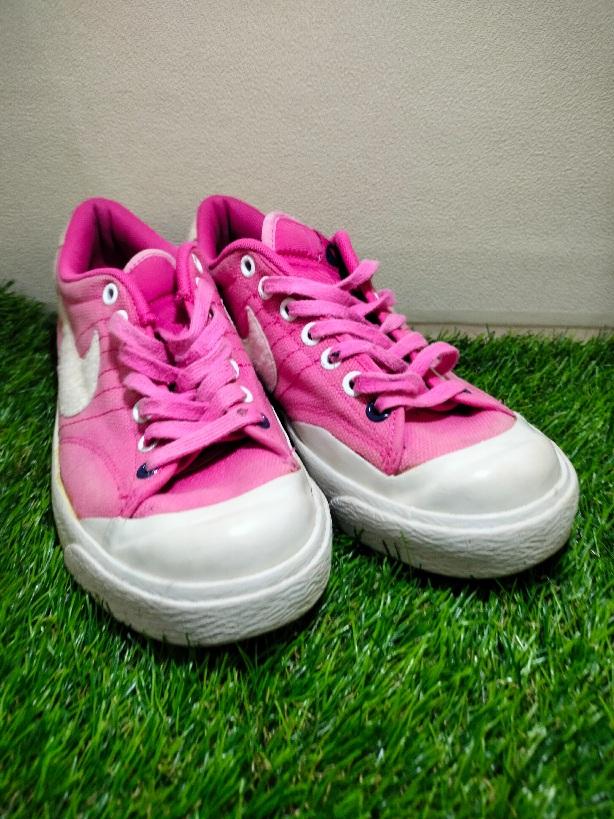 Sepatu Bekas  Nike Size 40 Insole 25