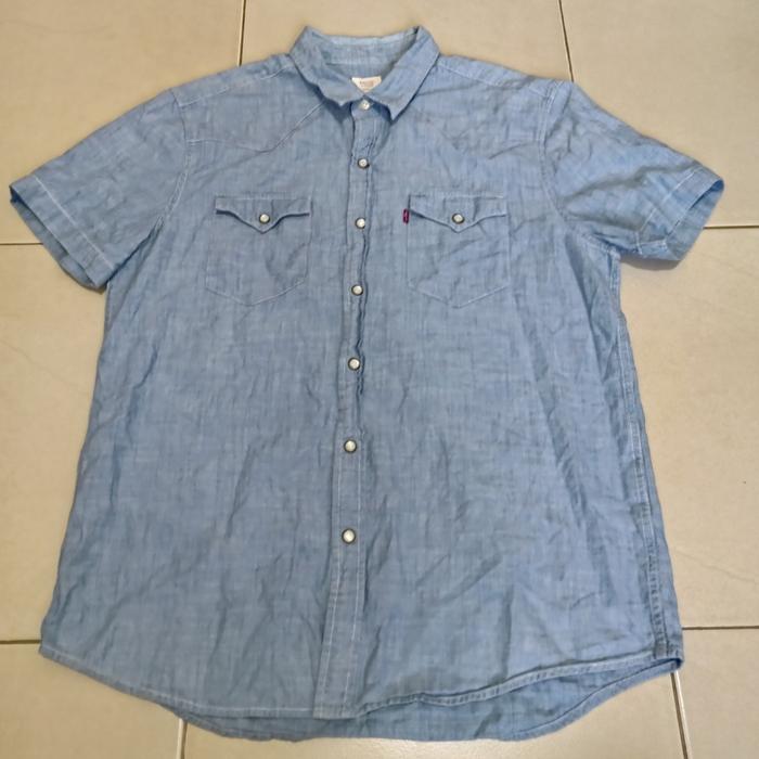 baju kemeja  LEVIS    original   size M kancing batu