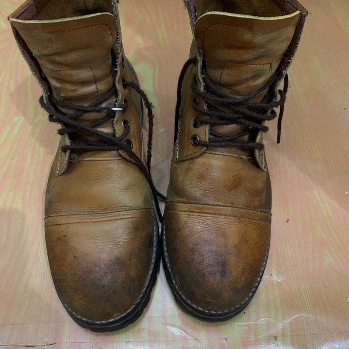 Sepatu booth guten inc